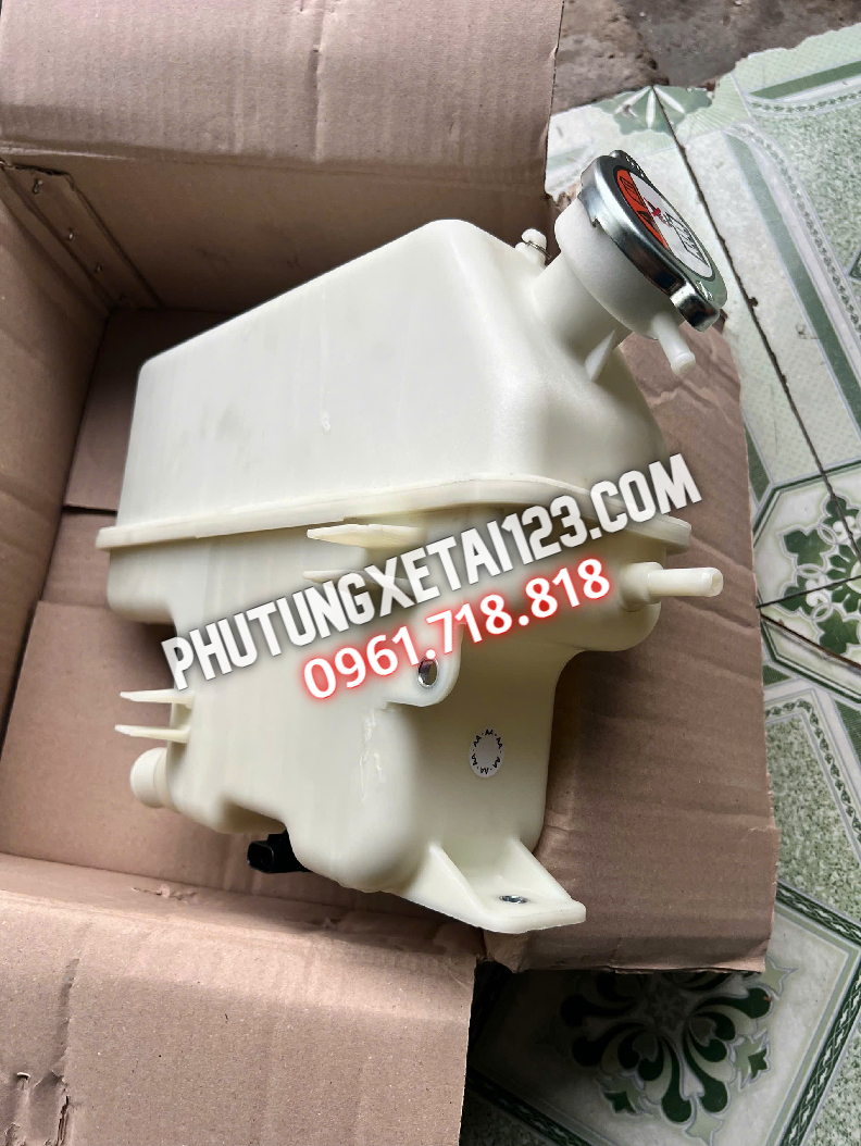 bình nước phụ hyundai 15t hd270 hd320 hd360