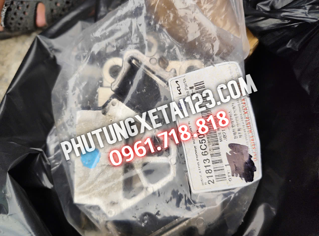 Cao su chân máy Huyndai hd210, 10 tấn13 tấn