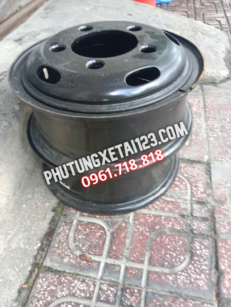 mâm xe hino 300