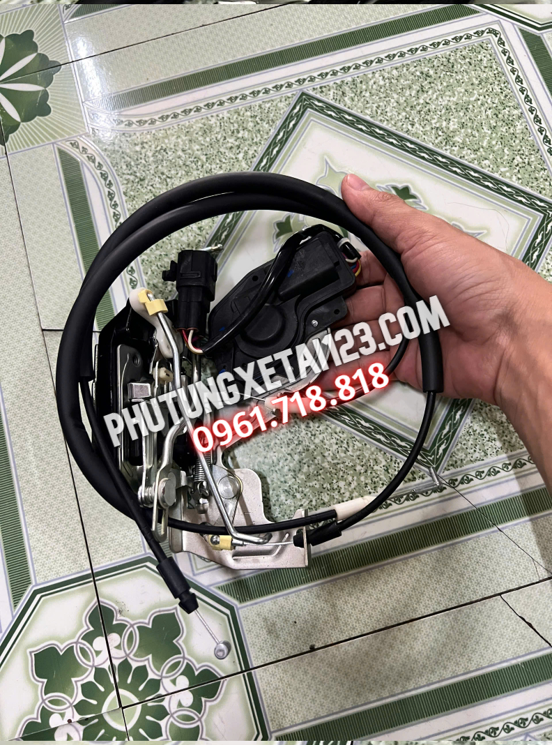 Ổ ngậm cửa xe tải IZ65